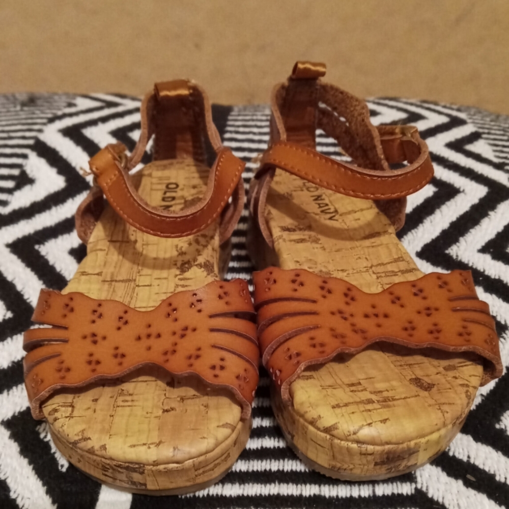 Old Navy toddler sandles